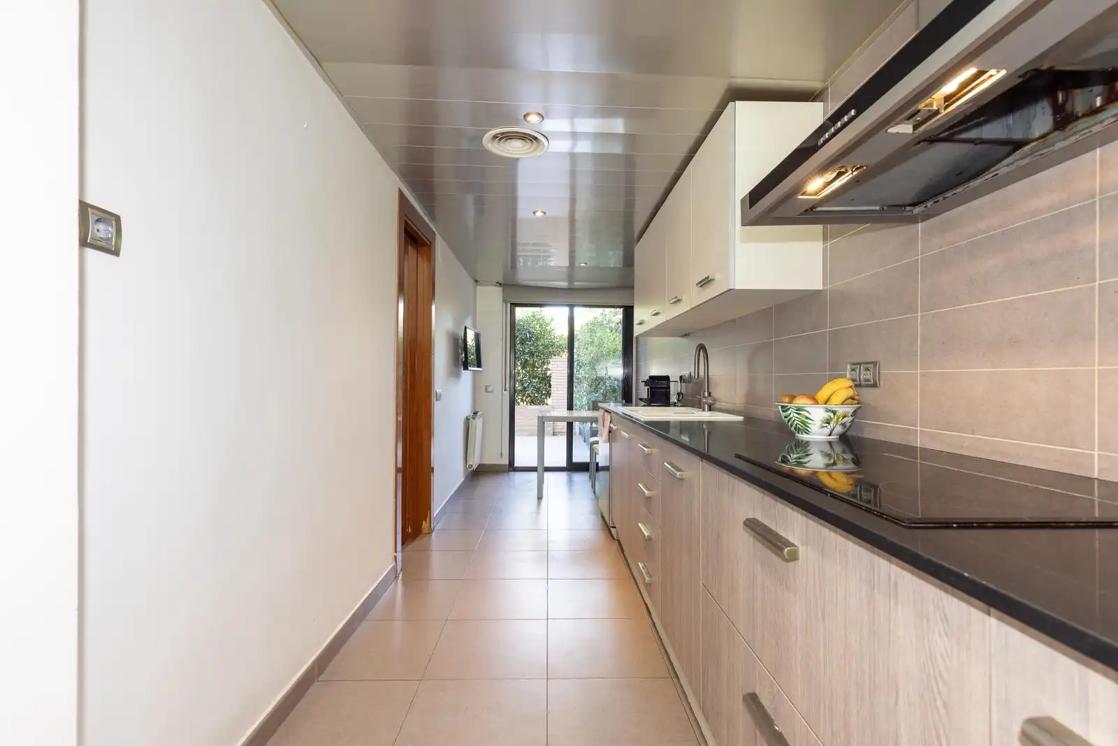 Cocina de Casa adosada en venta en Cambrils con Aire acondicionado, Calefacción y Jardín privado