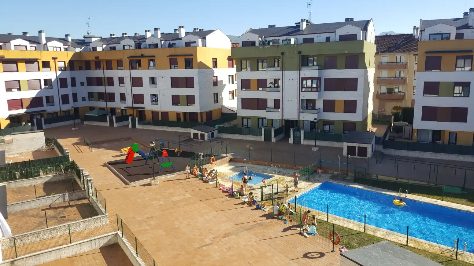 Pis amb piscina de lloguer a Entrambasaguas - BO ENTRAMBASAGUAS-SANTA ANA