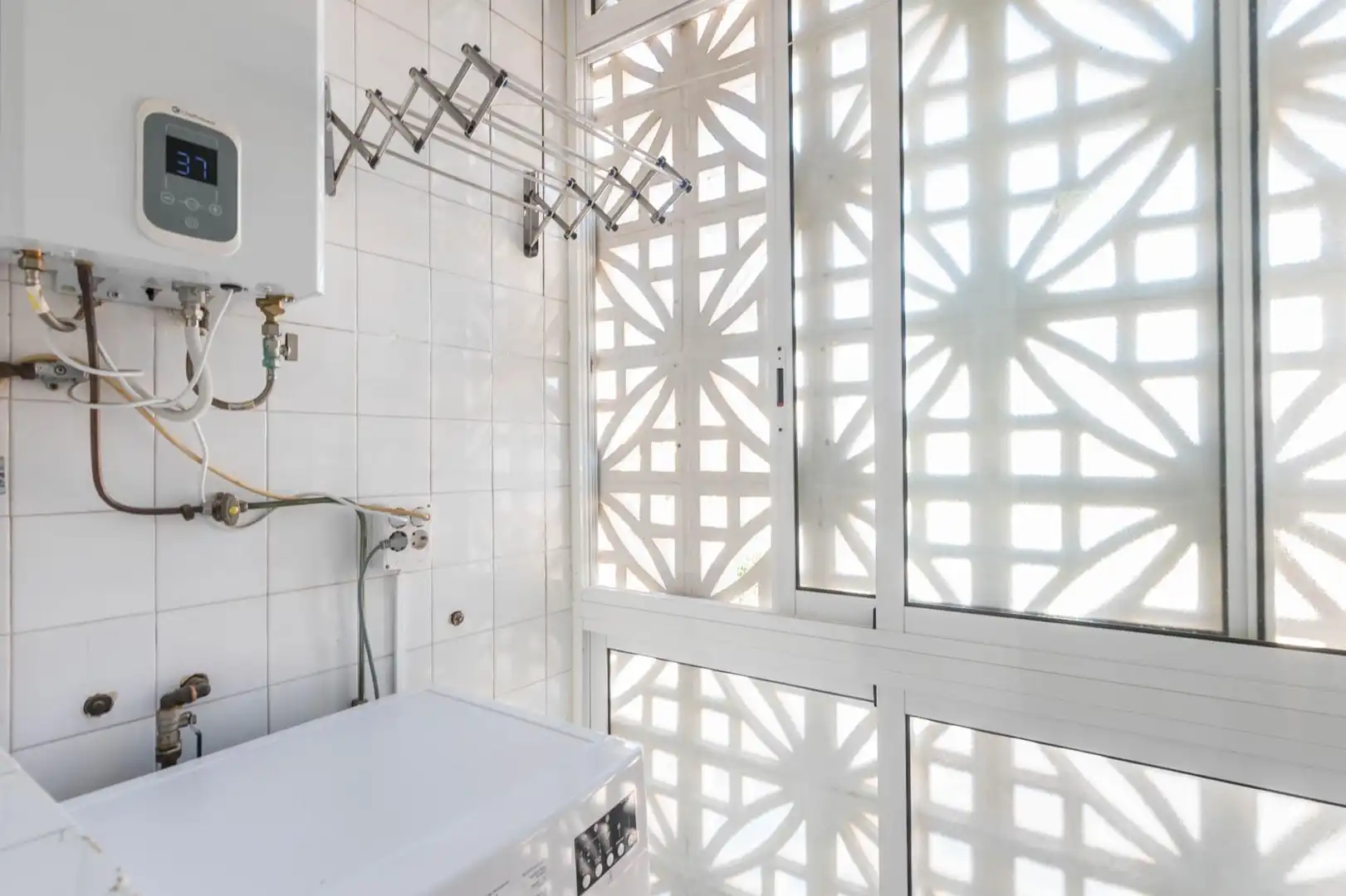 Bathroom of Flat for sale in Murcia  with Air Conditioner, Heating and Terrace