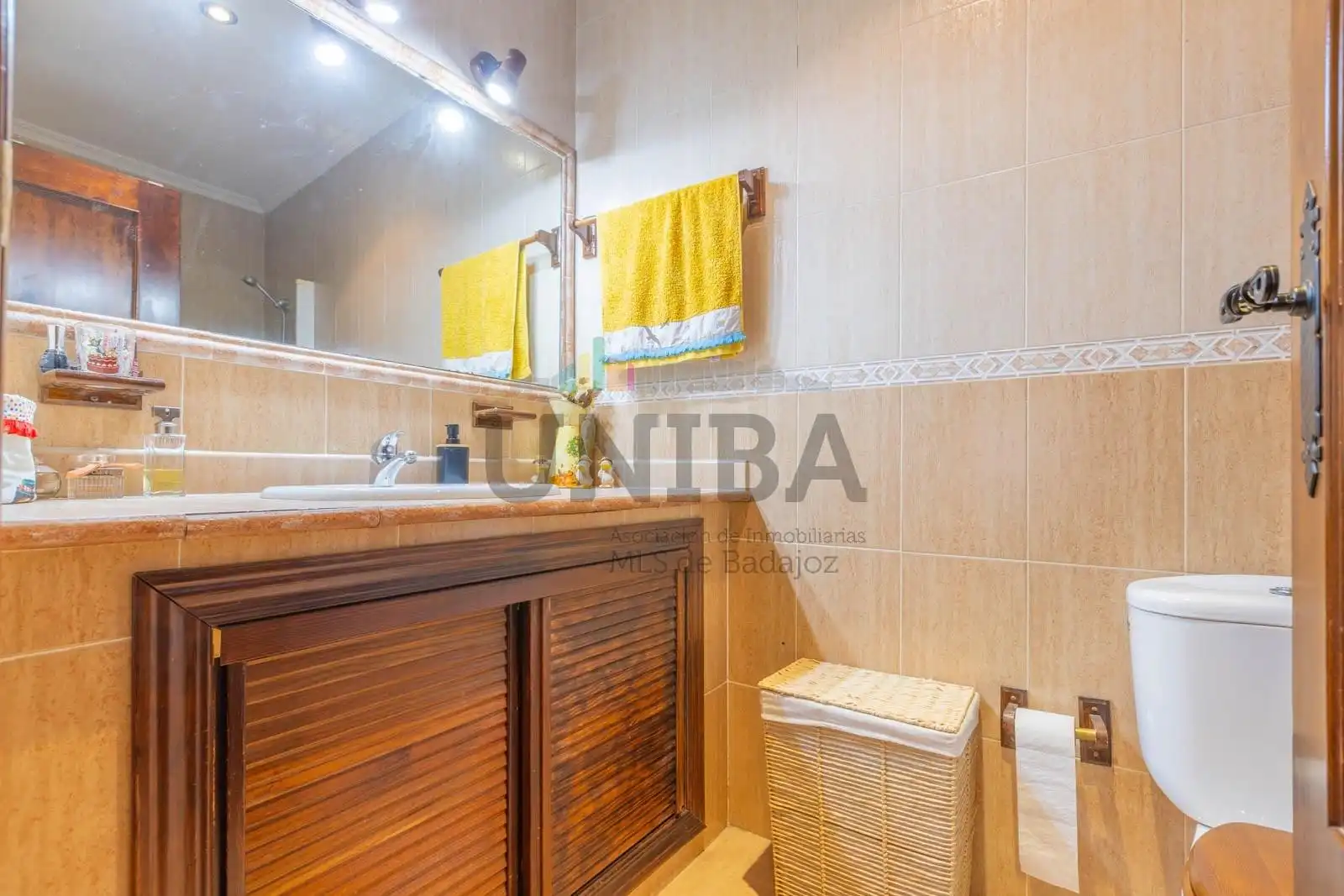 Bany de Casa o xalet en venda en Badajoz amb Aire condicionat i Traster