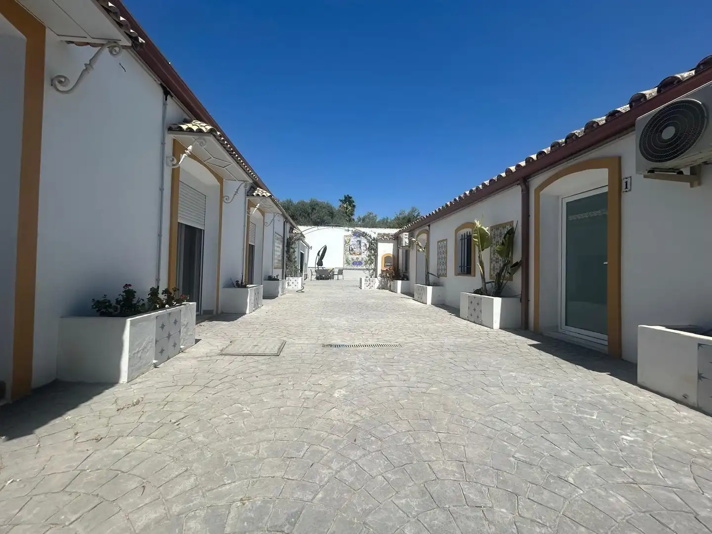 Exterior view of Houses for sale in Utrera  with Air Conditioner, Private garden and Terrace