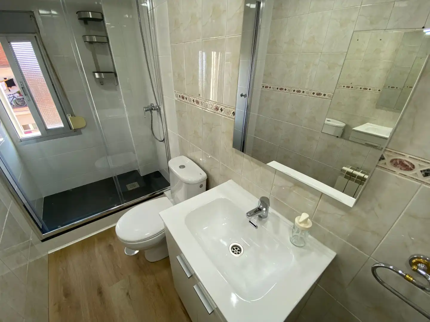 Zimmer in Calle Benalmádena, 1, Palomeras Sureste
