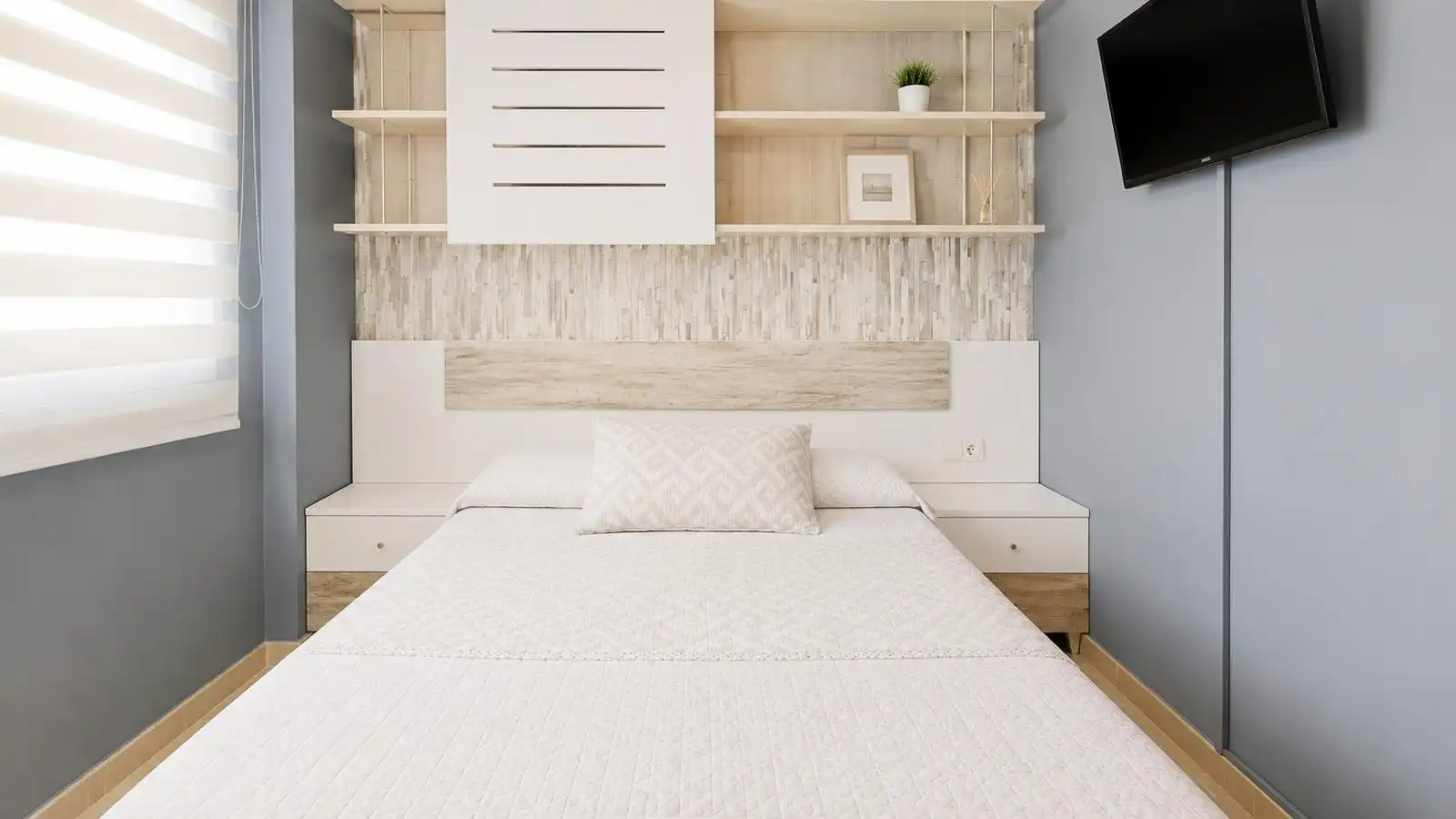 Bedroom of Attic for sale in Ripollet  with Air Conditioner, Heating and Terrace