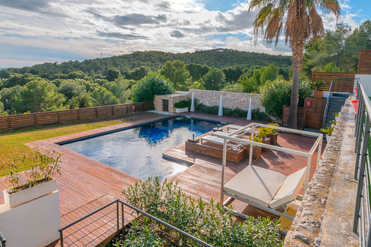 Garden of House or chalet for sale in Sitges  with Air Conditioner, Heating and Private garden