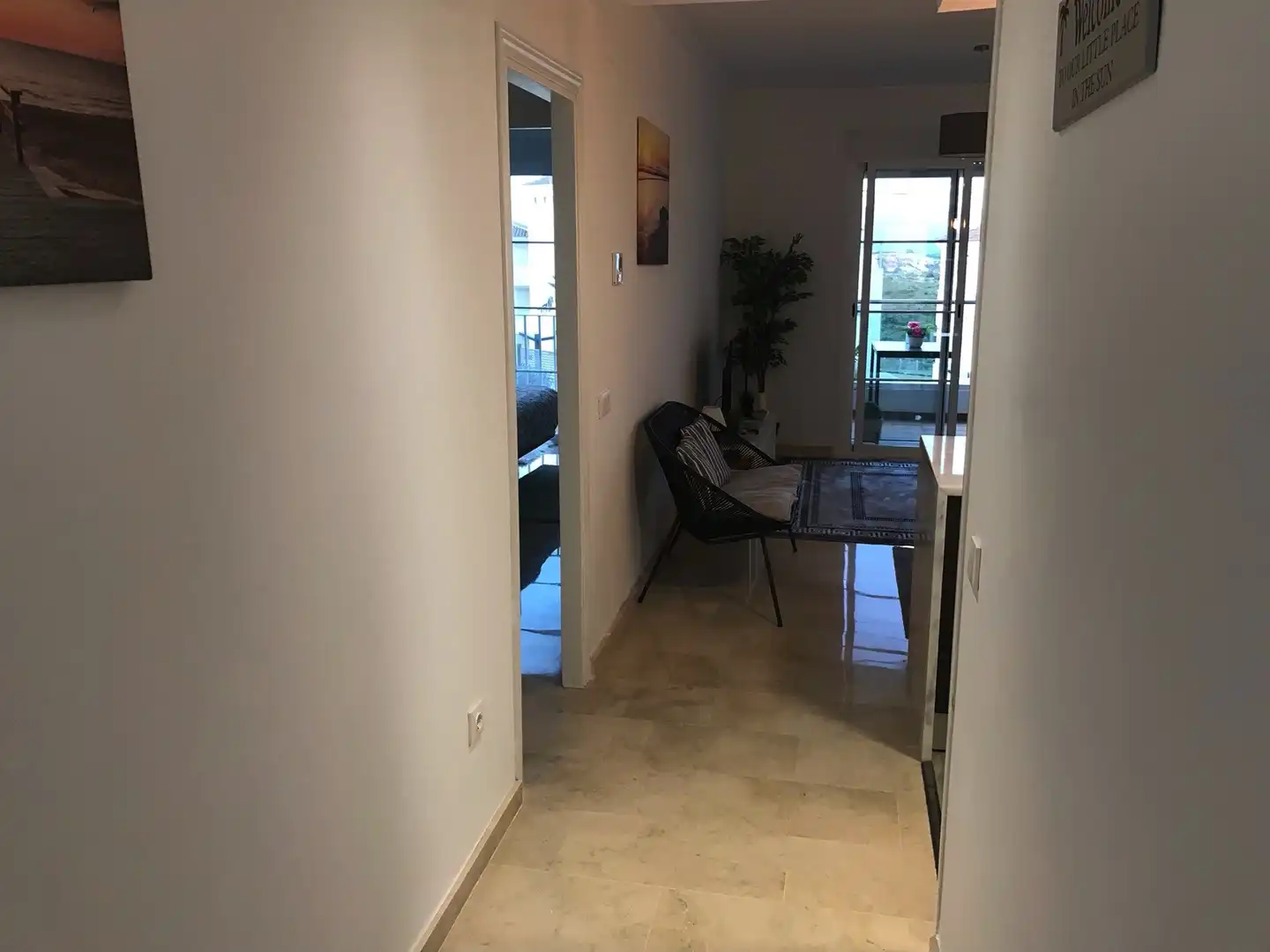 Wohnungen zum Verkauf in Manilva mit Klimaanlage, Terrasse und Abstellraum