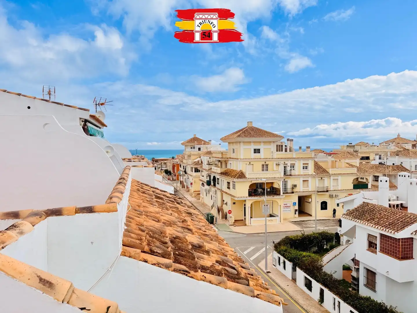 Vista exterior de Piso en venta en Pilar de la Horadada con Aire acondicionado, Amueblado y Balcón