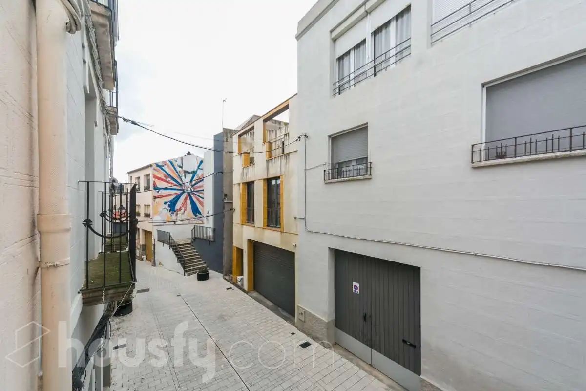 Exterior view of Houses for sale in Sant Martí de Tous  with Terrace and Balcony