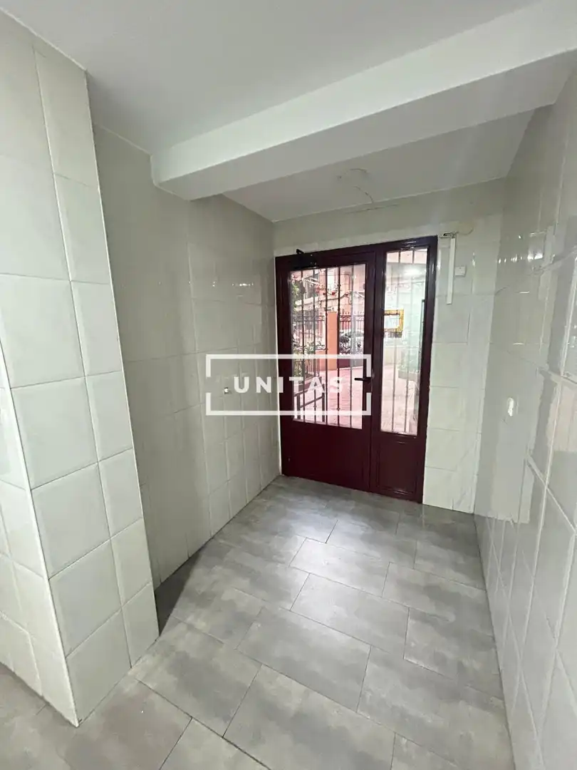 Piso en venta en BENEFAC.REMEDIOS URIARTE, 2, Carolinas Altas