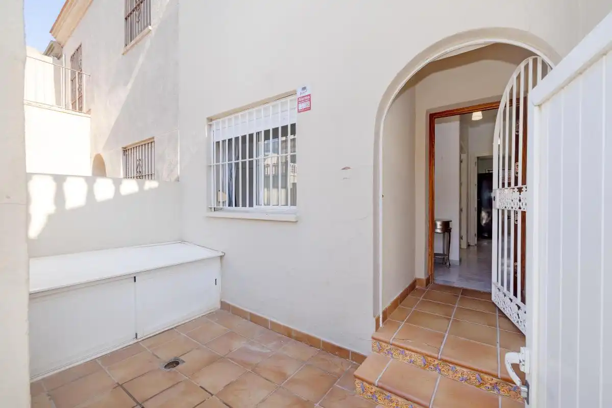 Casa adosada en venta en Valencina de la Concepción con Aire acondicionado, Calefacción y Terraza
