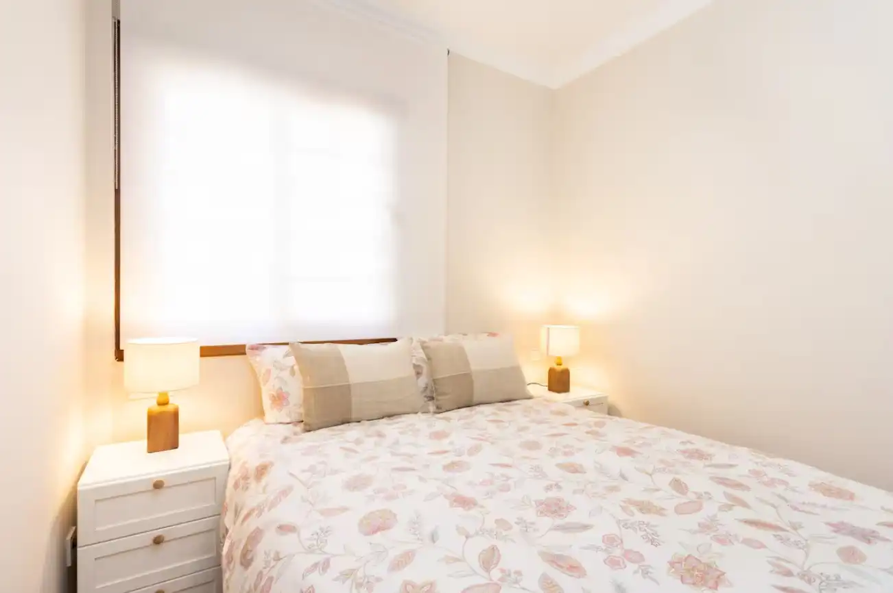 Schlafzimmer von Wohnungen zur Miete in Santa Cruz de Tenerife mit Klimaanlage, Heizung und Privatgarten