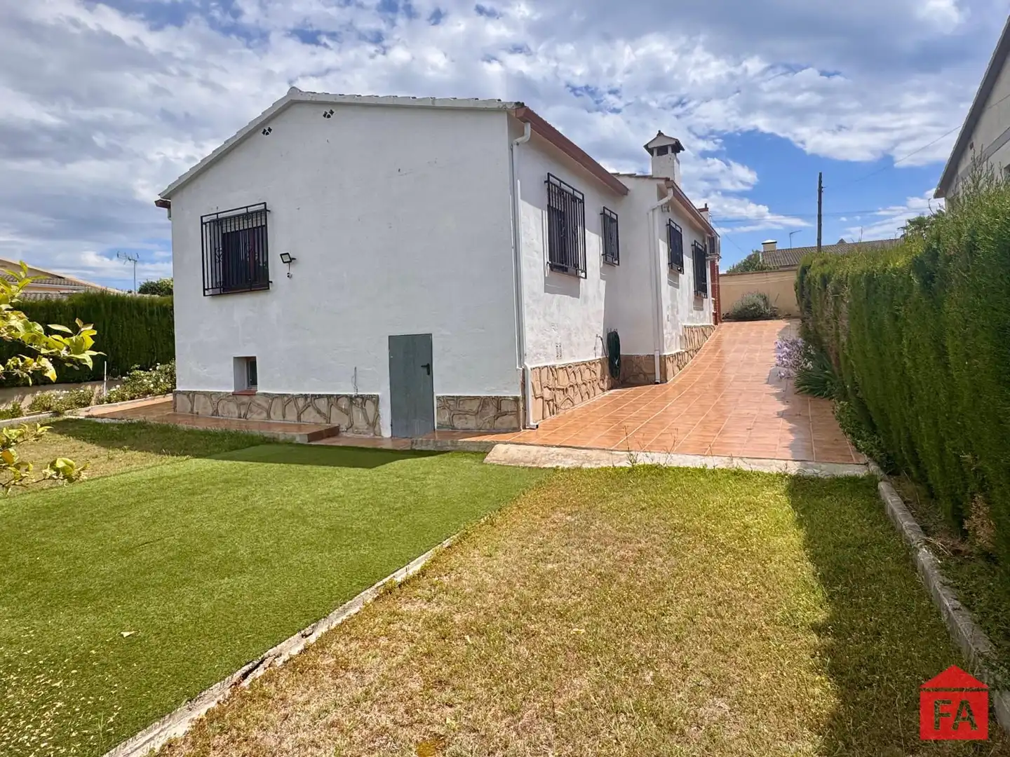 Vista exterior de Casa o chalet en venta en El Vendrell con Aire acondicionado, Calefacción y Jardín privado