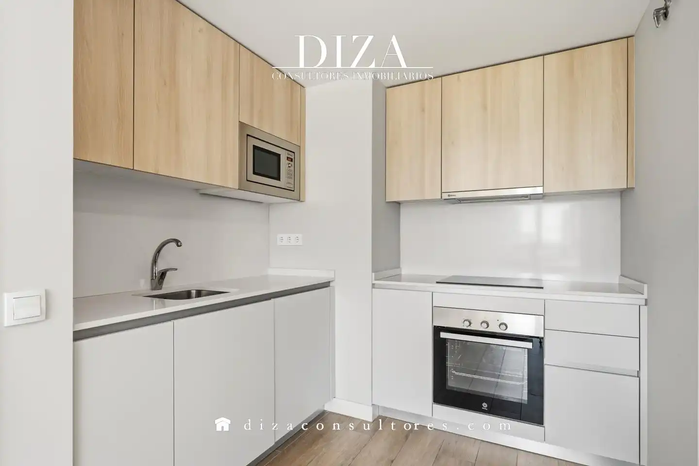 Kitchen of Flat for rent in Madrid  with Air Conditioner, Heating and Terrace