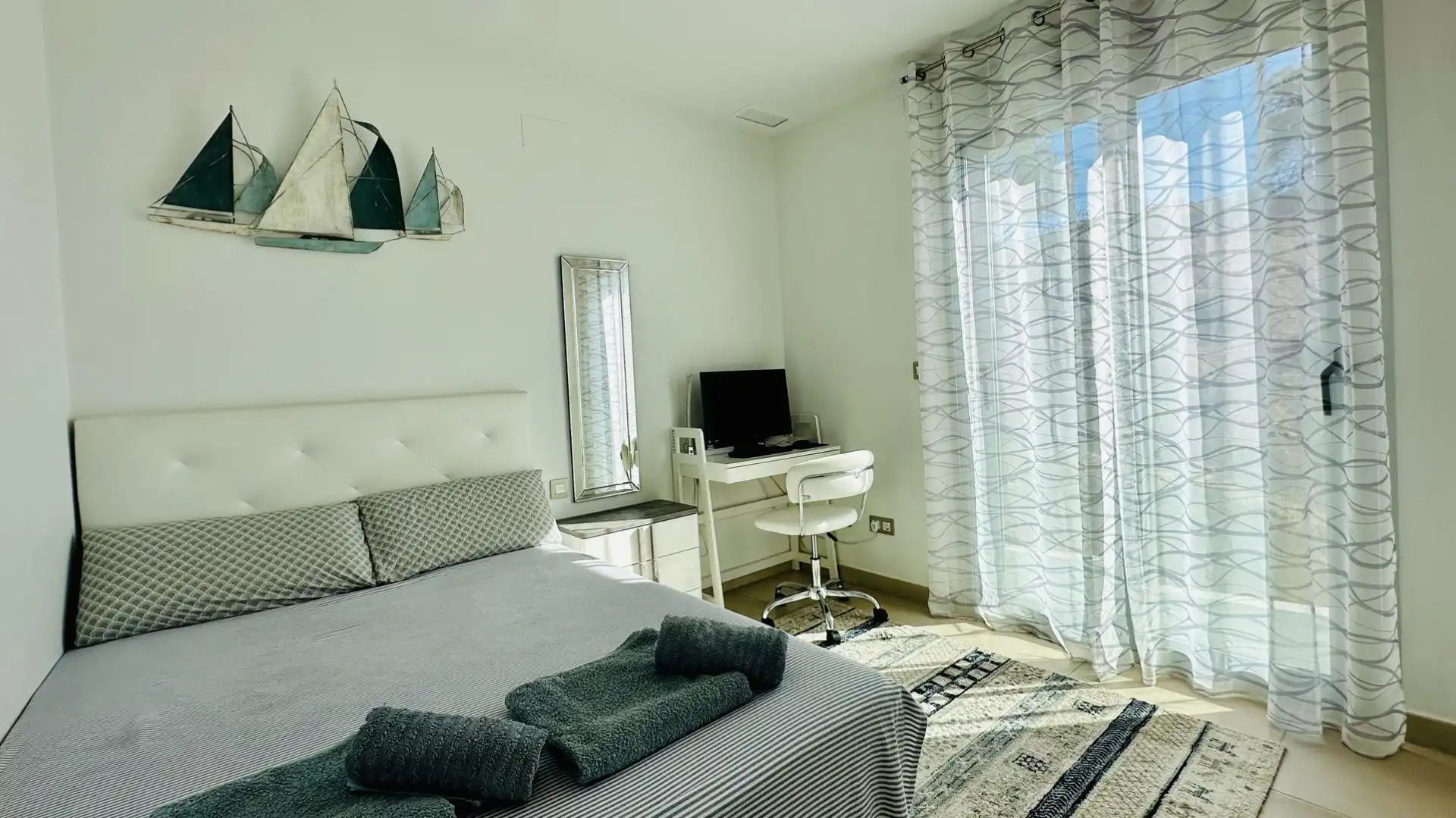 Habitación de Ático de alquiler en Finestrat con Aire acondicionado, Calefacción y Terraza