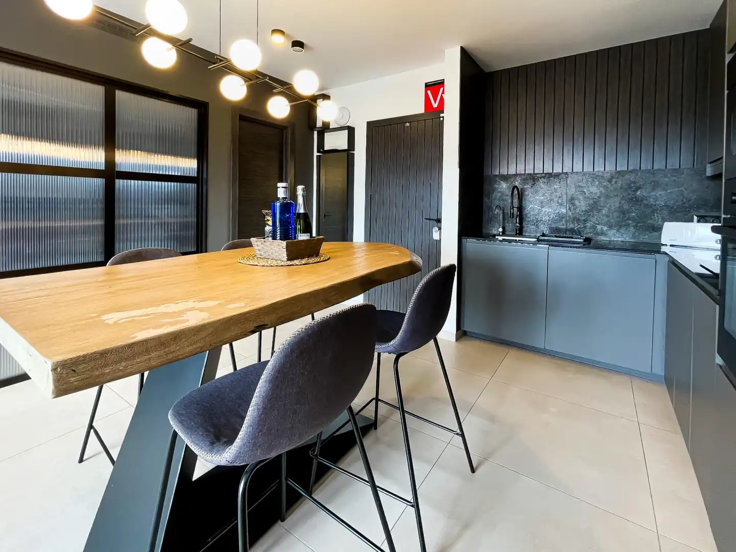Apartamento con piscina en venta en Avenida Adeje 300 10, imagen 8