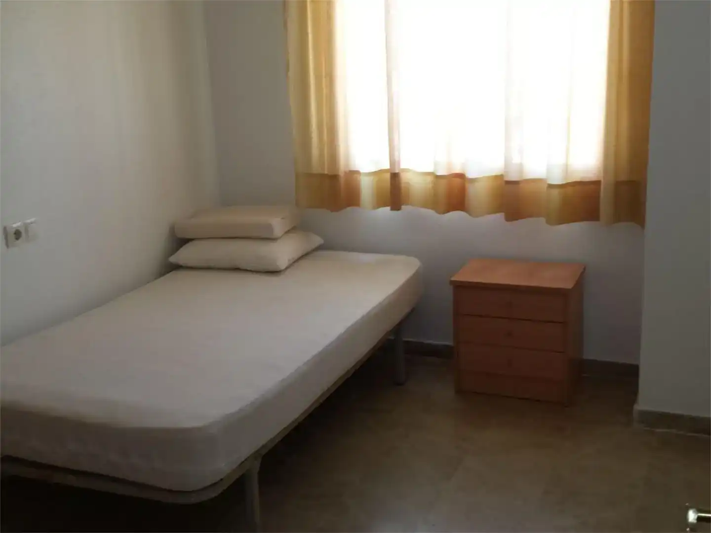 Schlafzimmer von Wohnung zur Miete in  Murcia Capital mit Klimaanlage und Schwimmbad