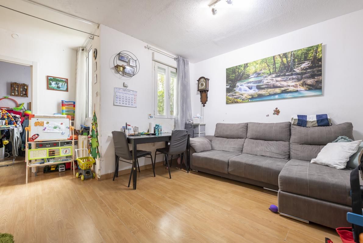 Sala de estar de Planta baja en venta en  Madrid Capital con Calefacción, Terraza y Balcón