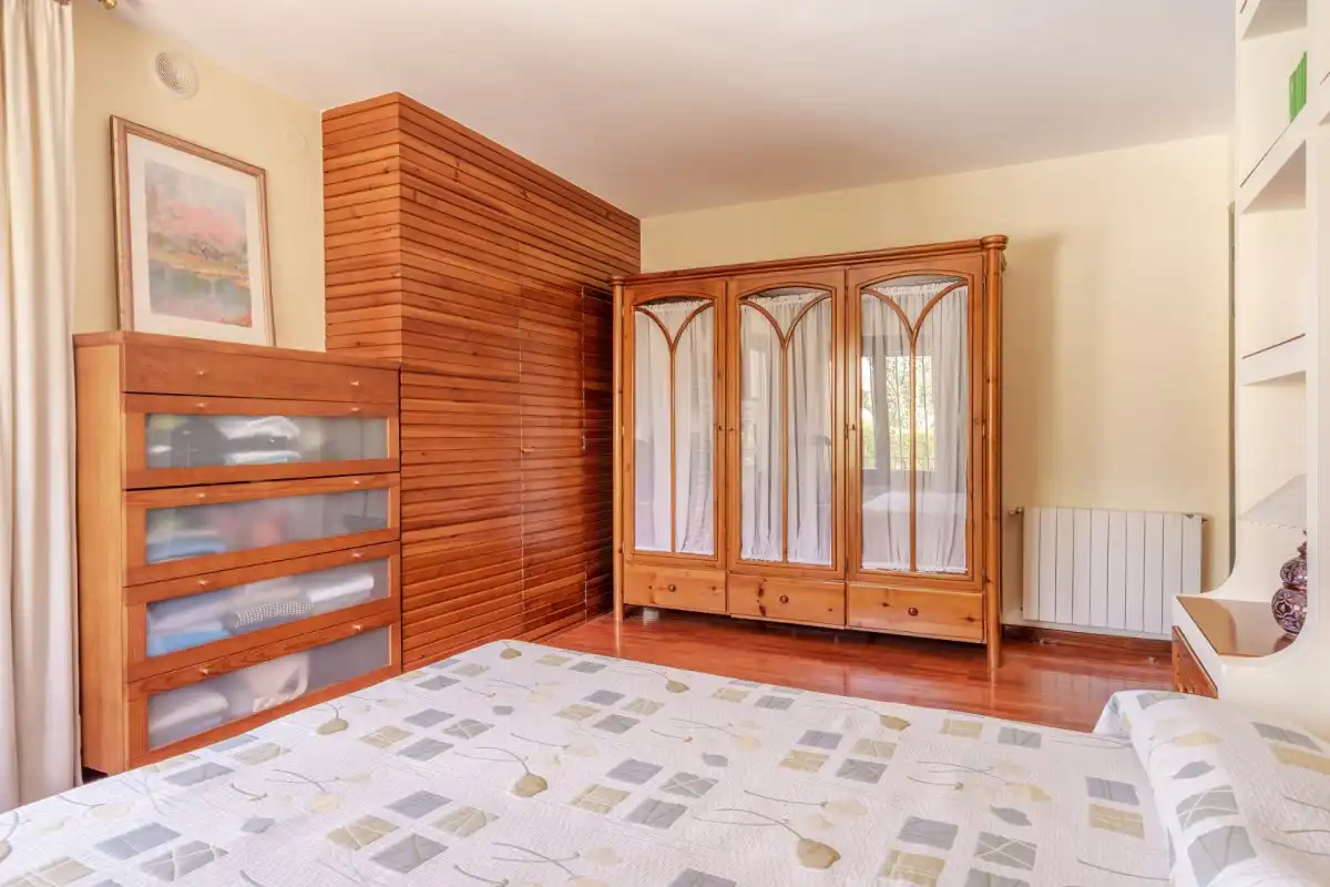 Dormitori de Casa o xalet en venda en La Zubia amb Aire condicionat, Calefacció i Jardí privat
