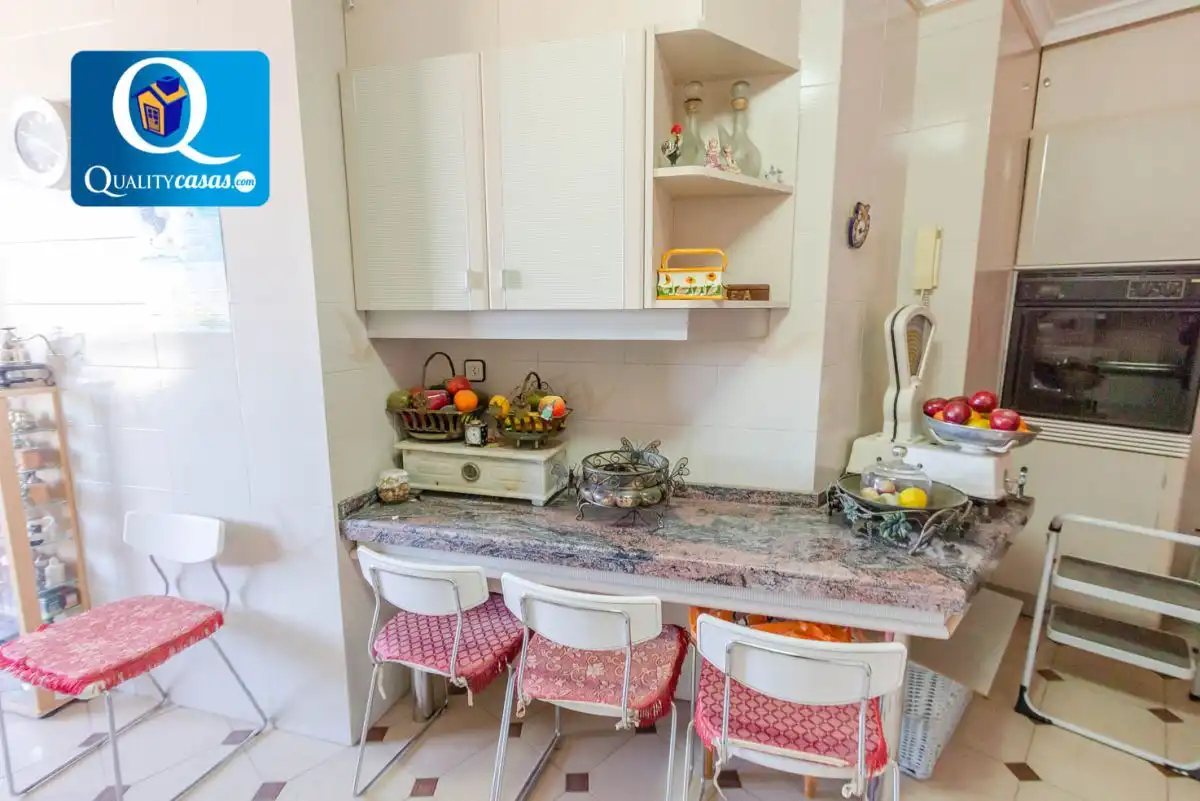 Cuina de Apartament en venda en Alicante / Alacant amb Aire condicionat, Calefacció i Terrassa