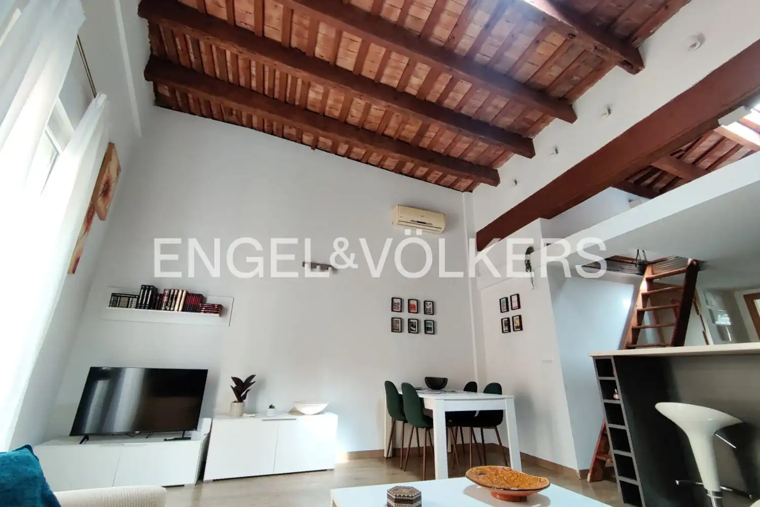 Wohnzimmer von Wohnung zum Verkauf in Valencia mit Klimaanlage, Heizung und Balkon