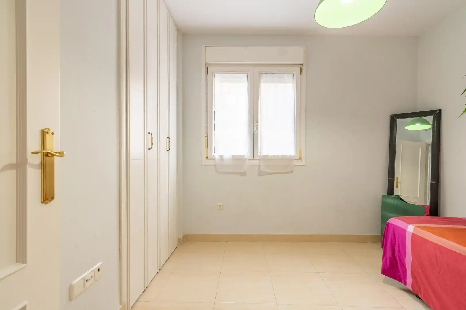 Habitación de Piso en venta en Almería con Aire acondicionado, Calefacción y Balcón