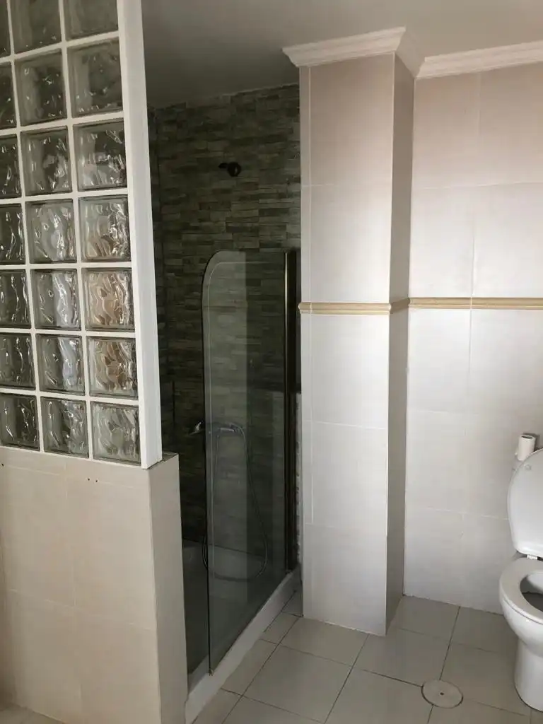 Baño de Piso en venta en Sanlúcar de Barrameda con Aire acondicionado, Horno y Lavadora