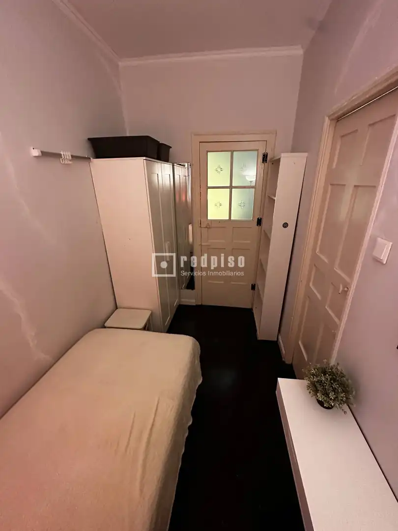 Habitación de Apartamento de alquiler en Madrid con Aire acondicionado, Calefacción y Amueblado