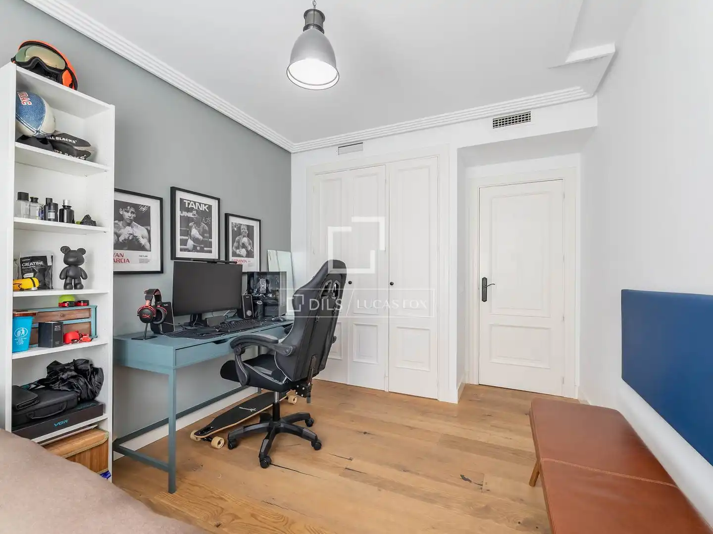 Bedroom of Flat for sale in Majadahonda  with Air Conditioner, Terrace and Swimming Pool