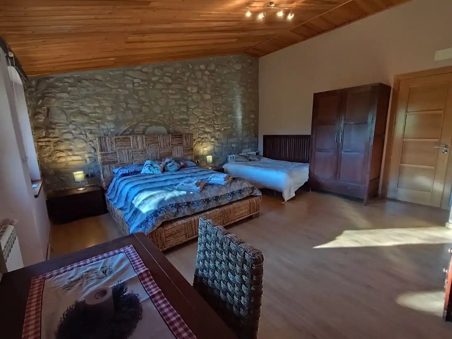 Dormitori de Finca rústica en venda en Sant Miquel de Campmajor amb Piscina