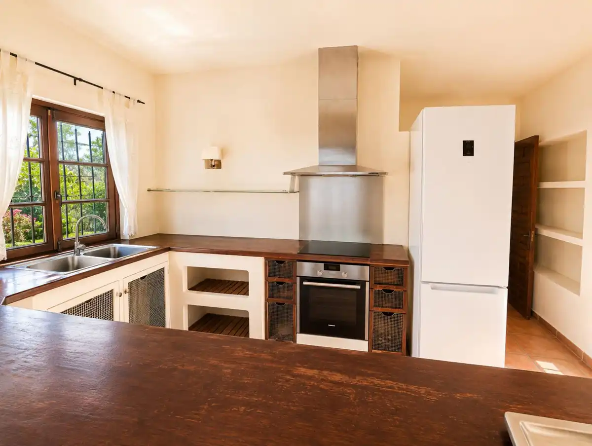 Kitchen of Residential for sale in Estepona
