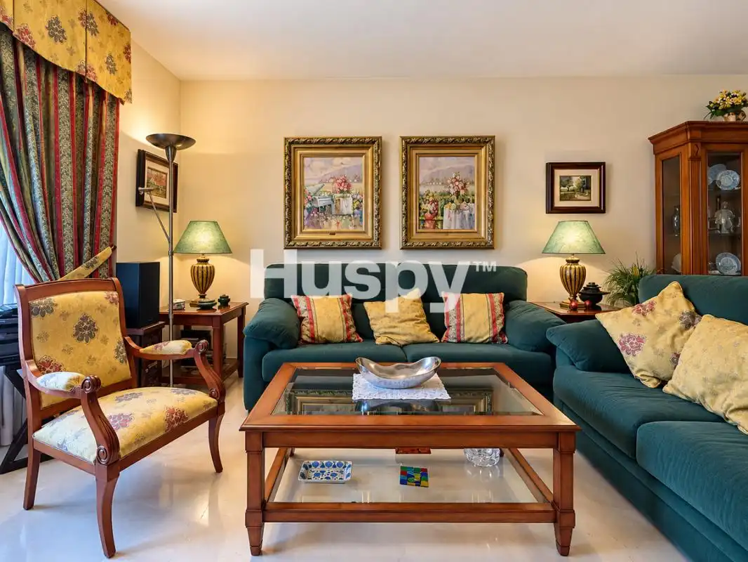 Sala d'estar de Casa o xalet en venda en El Pinar - Punta Galea
