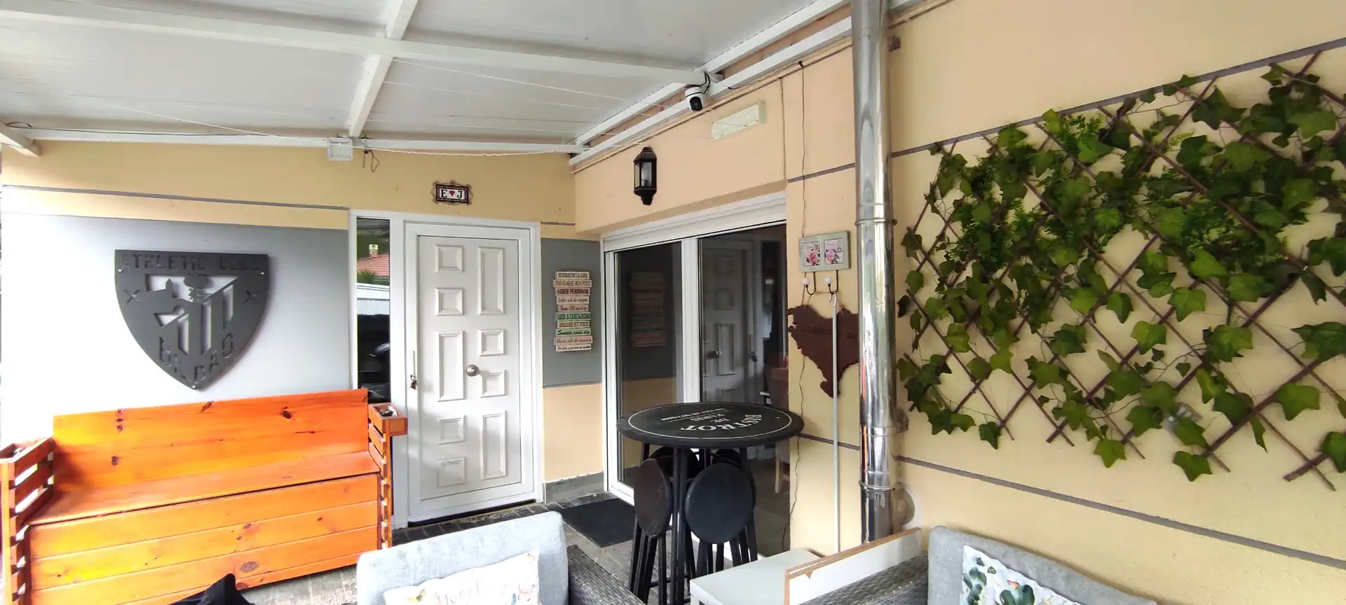 Casa adosada en venda en Castro-Urdiales amb Calefacció, Jardí privat i Terrassa