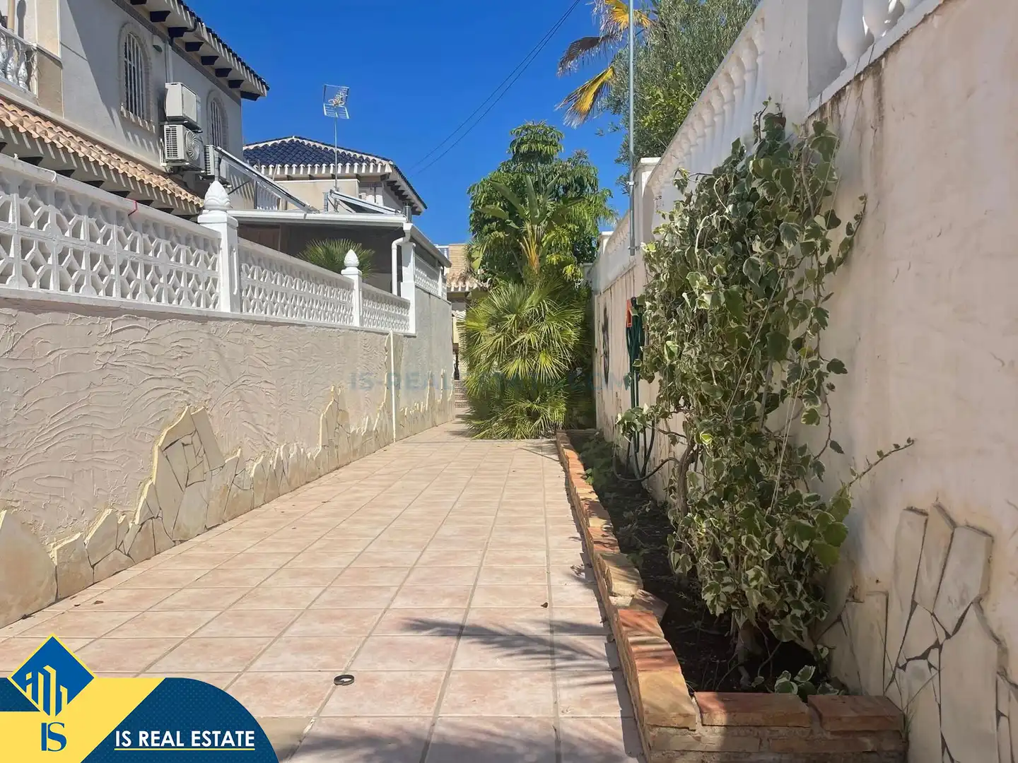 Exterior view of Houses for sale in Torrevieja  with Air Conditioner, Heating and Terrace