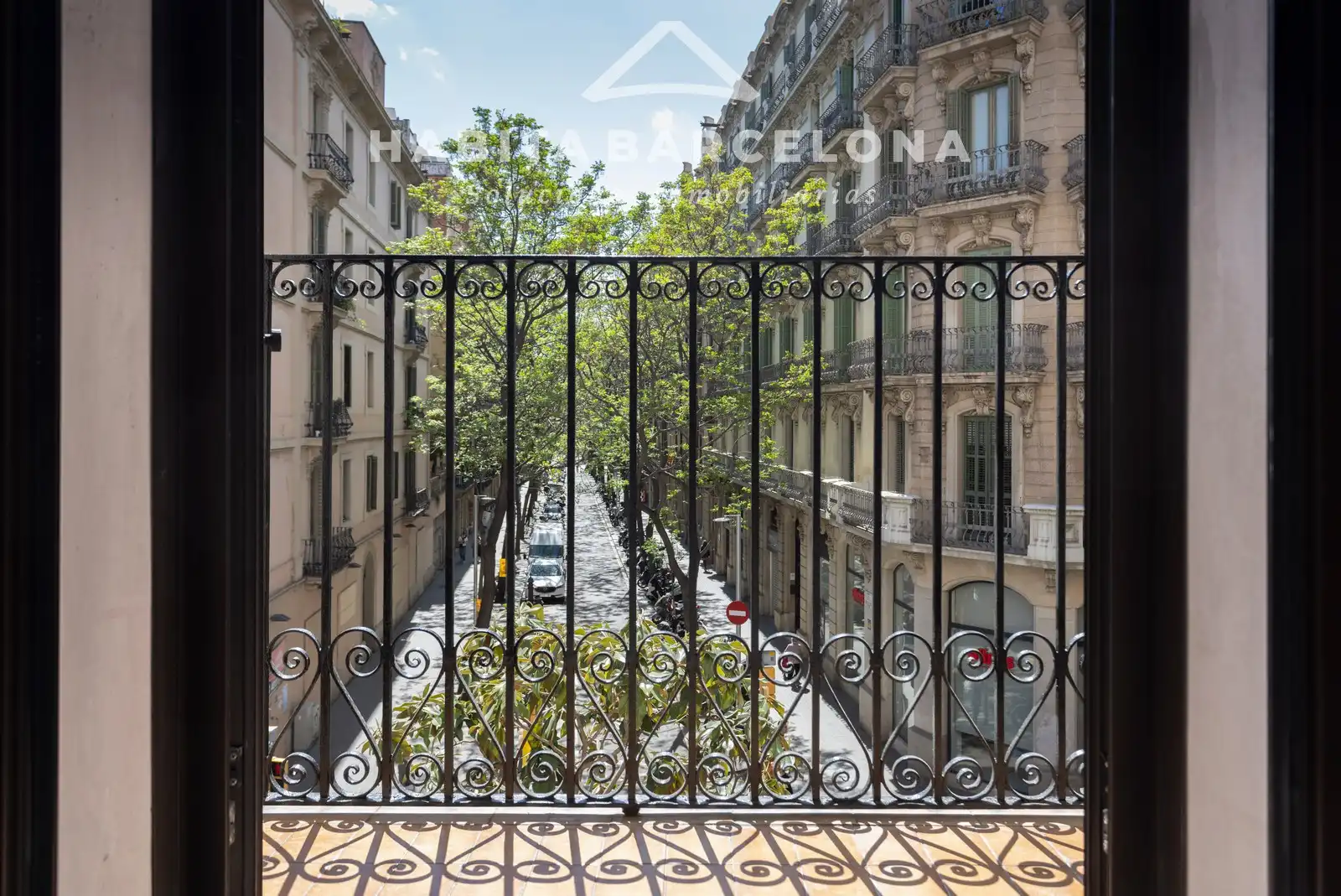 Vista exterior de Piso en venta en Barcelona con Aire acondicionado, Calefacción y Parquet
