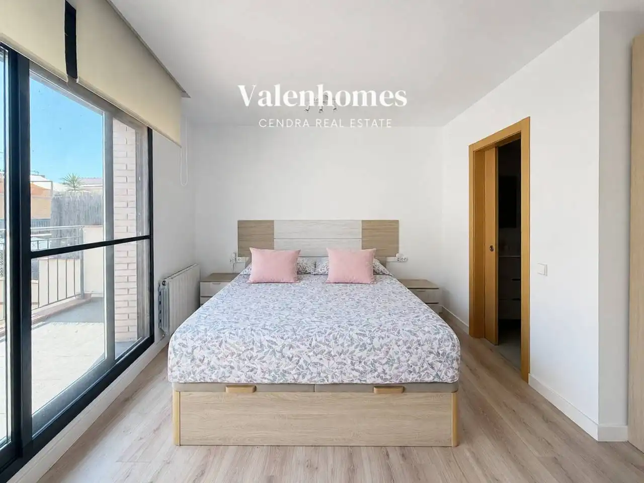 Dormitori de Casa o xalet en venda en Terrassa amb Aire condicionat, Calefacció i Terrassa