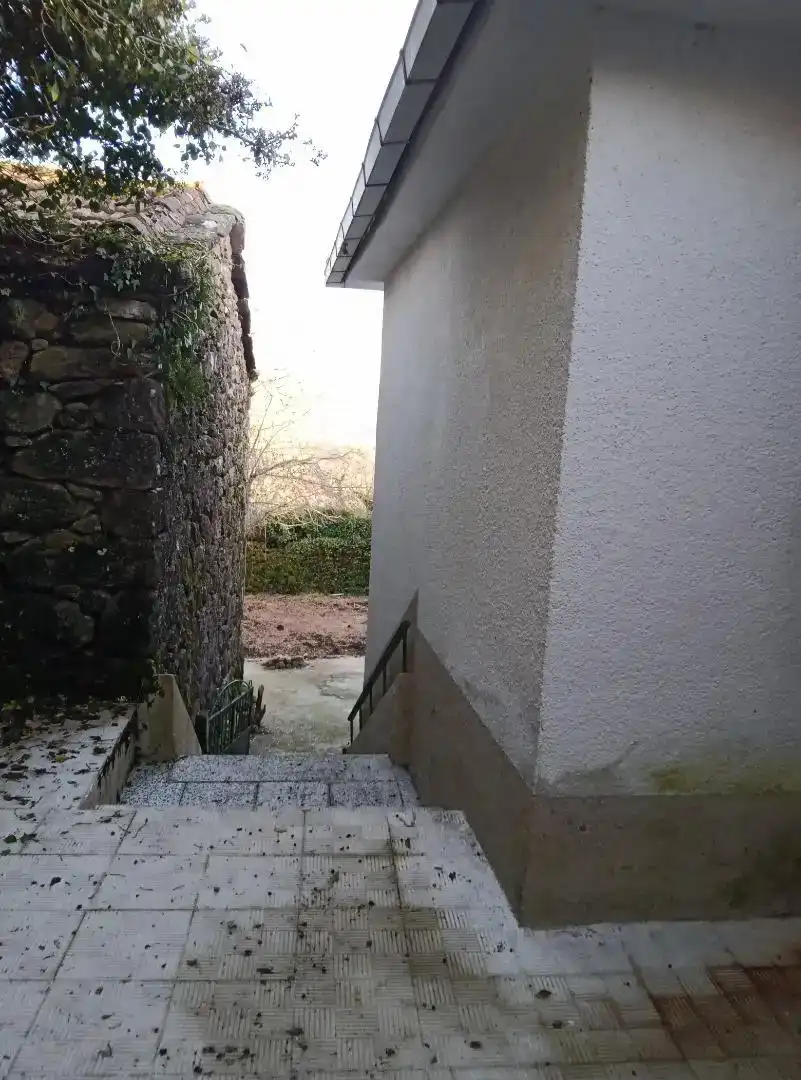 Casa adosada en venda en Bande