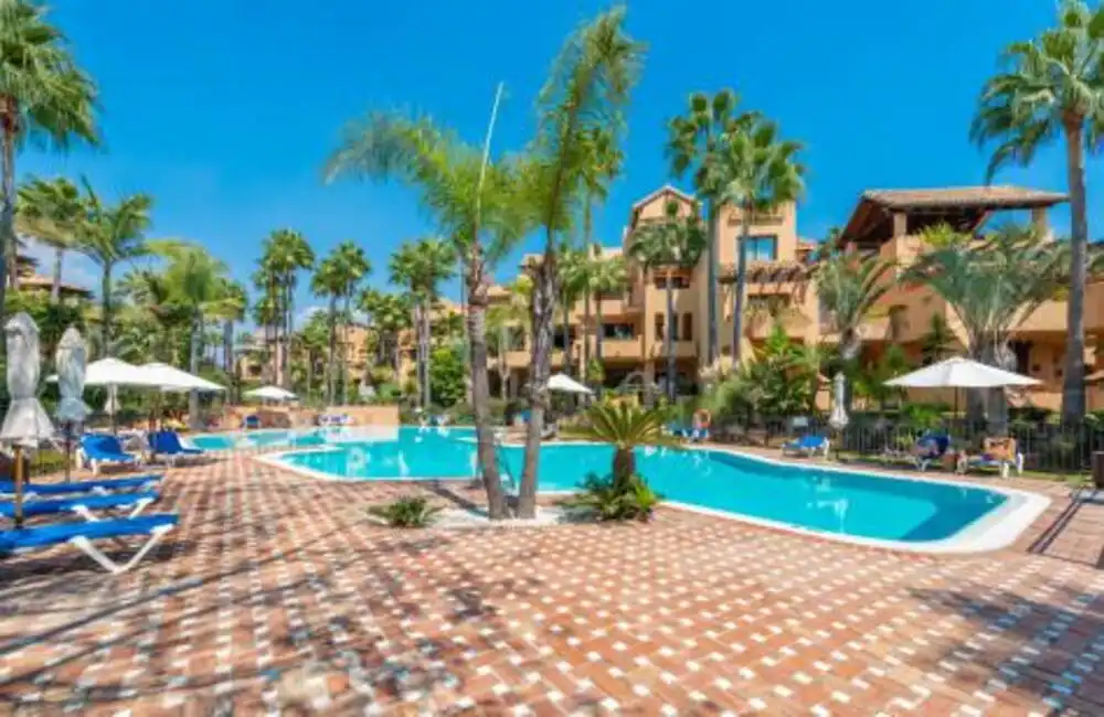 Exterior view of Ground floor for rent in Marbella  with Air Conditioner, Terrace and Swimming Pool