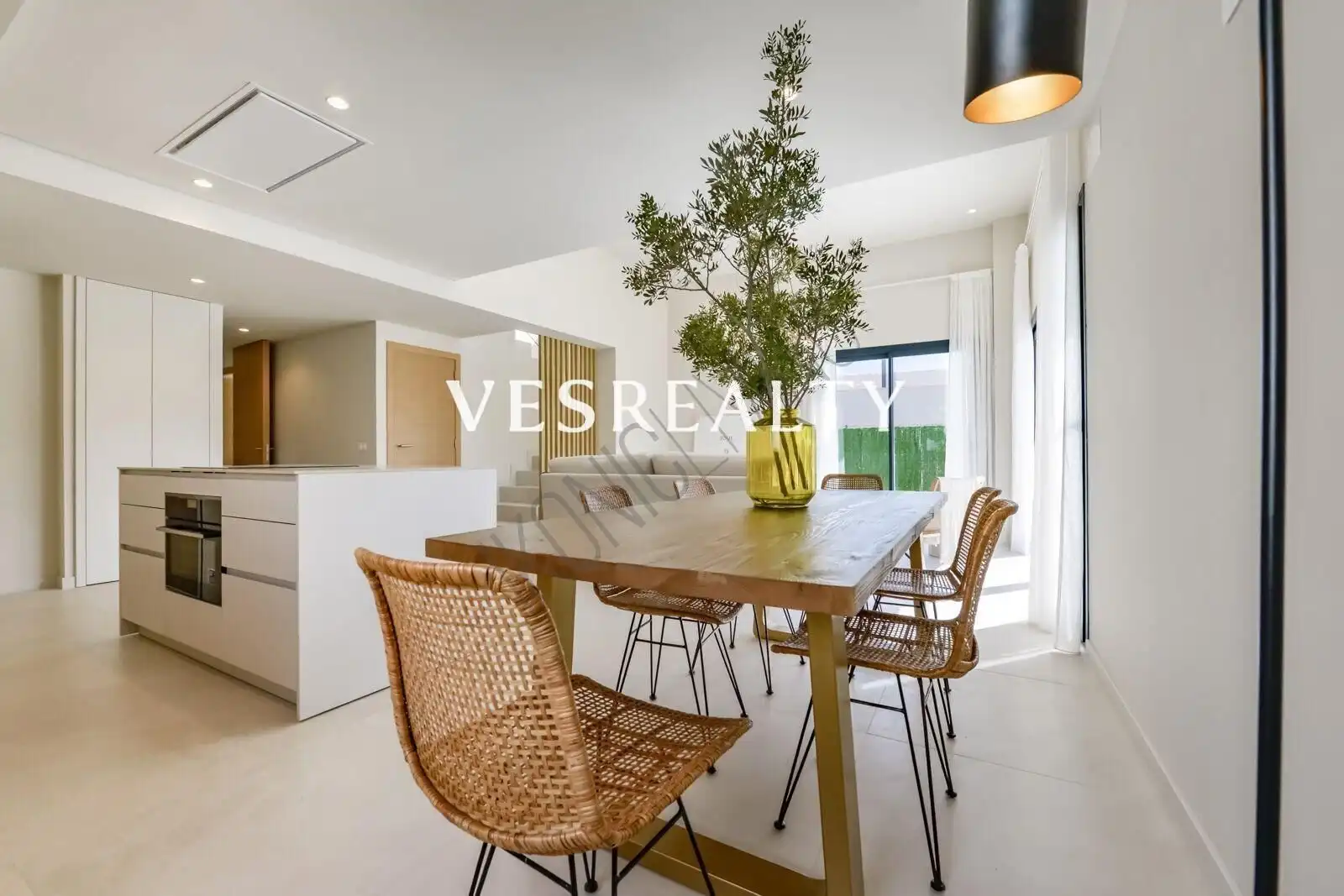 Chalet con piscina en venta en Golf Bahía, imagen 14