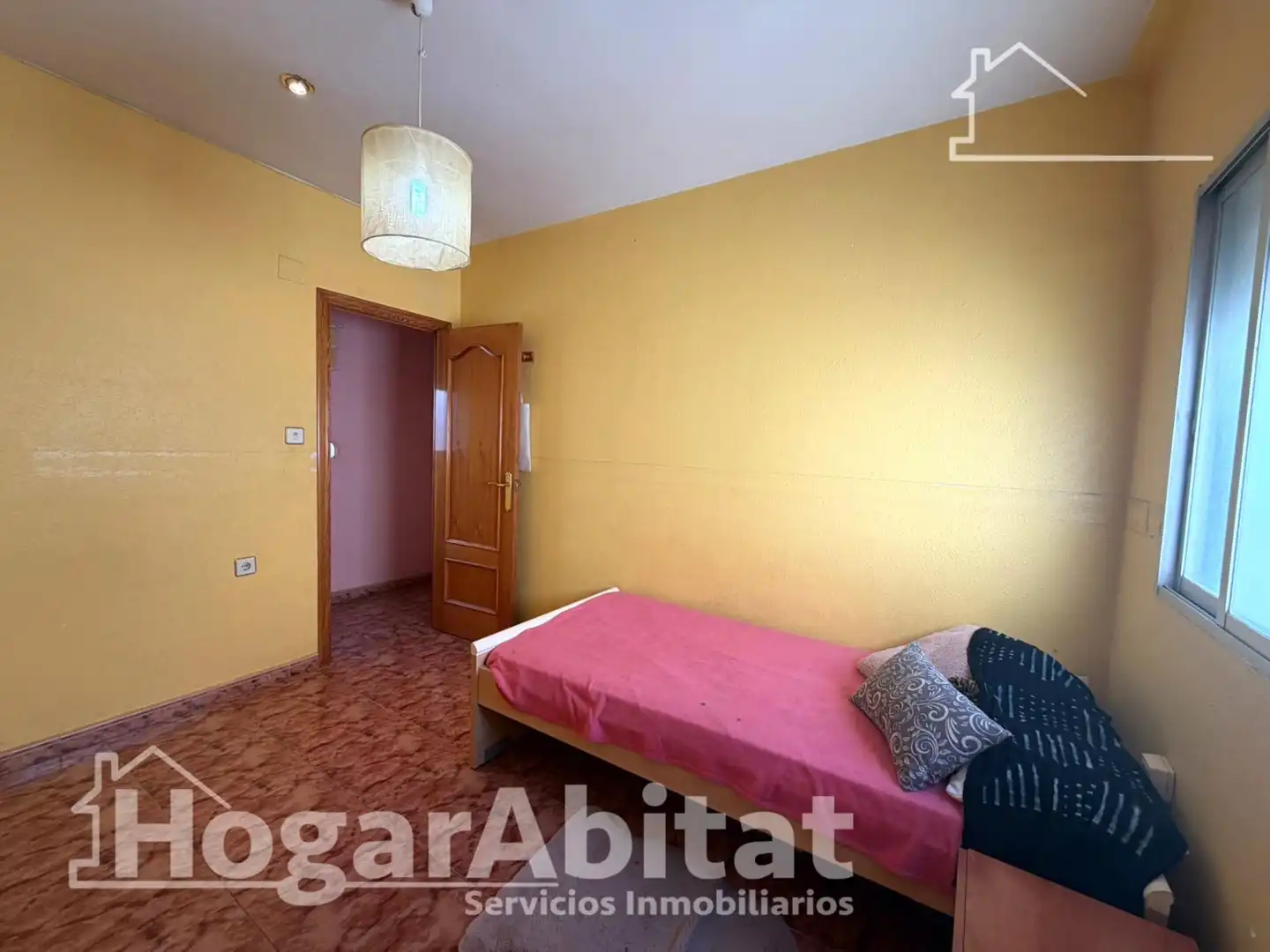 Habitación de Ático en venta en Sagunto / Sagunt con Aire acondicionado, Terraza y Alarma
