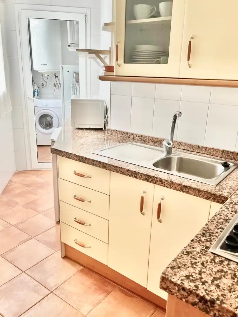 Cocina de Apartamento en venta en Marbella con Aire acondicionado, Amueblado y Horno