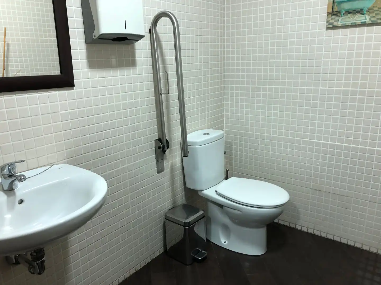 Bathroom of Commercial properties for sale in Ciudad Real  with Air Conditioner and Heating