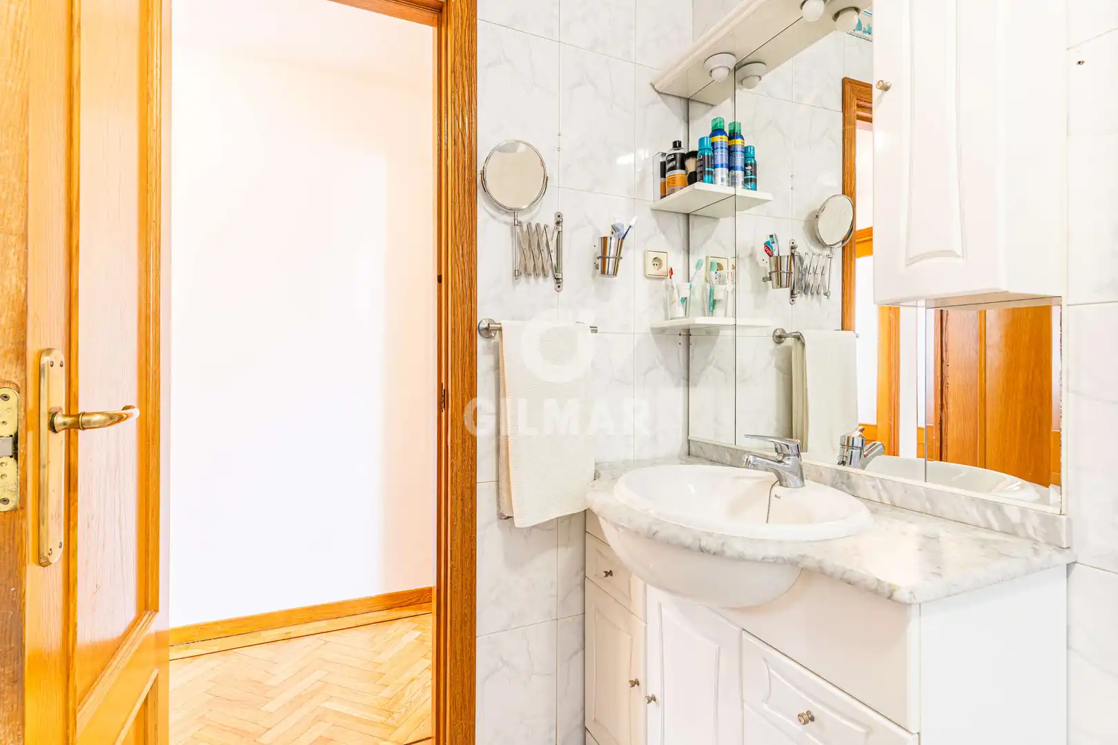 Badezimmer von Wohnung zum Verkauf in Madrid mit Heizung und Balkon