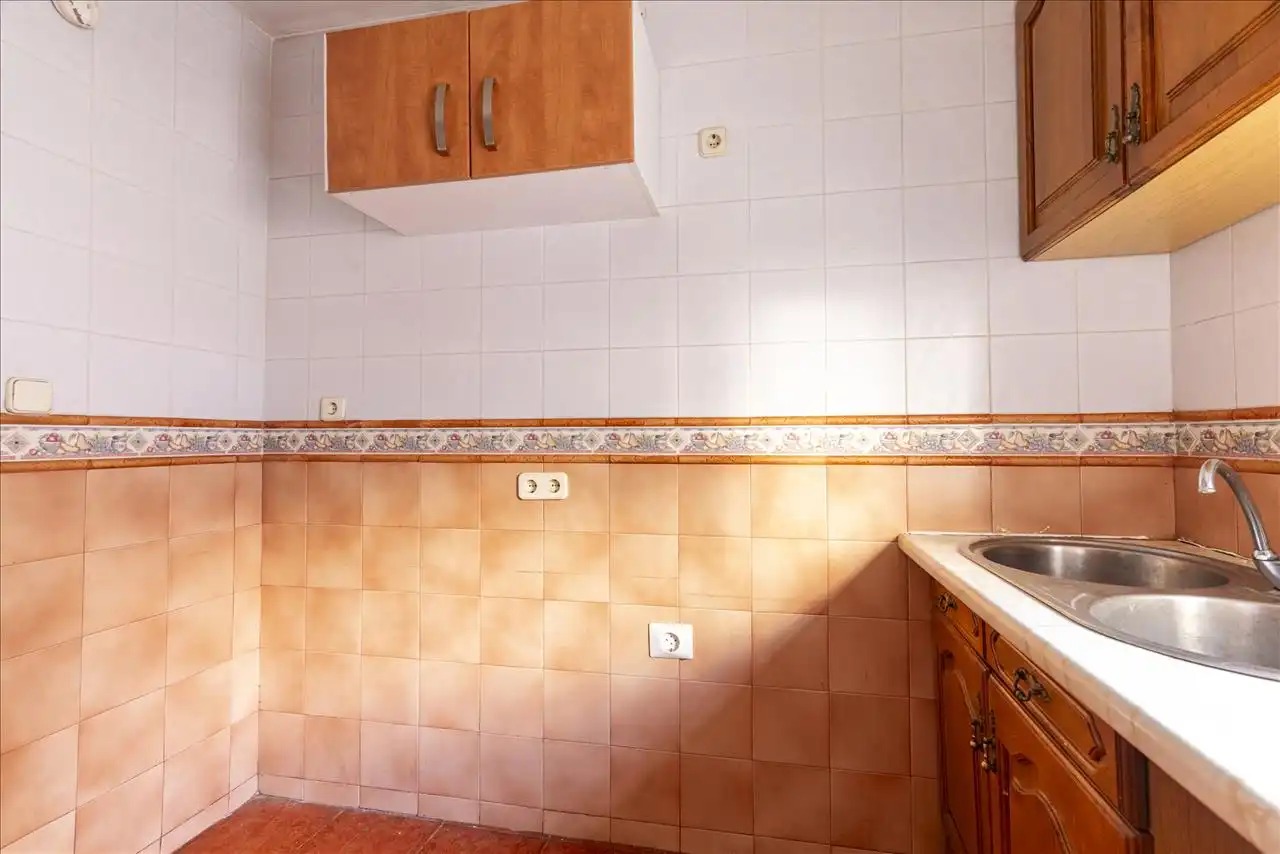 Kitchen of Ground floor for sale in Madrid