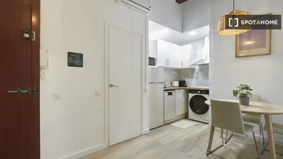 Appartamento in affitto a Ciutat Vella, imagen 7