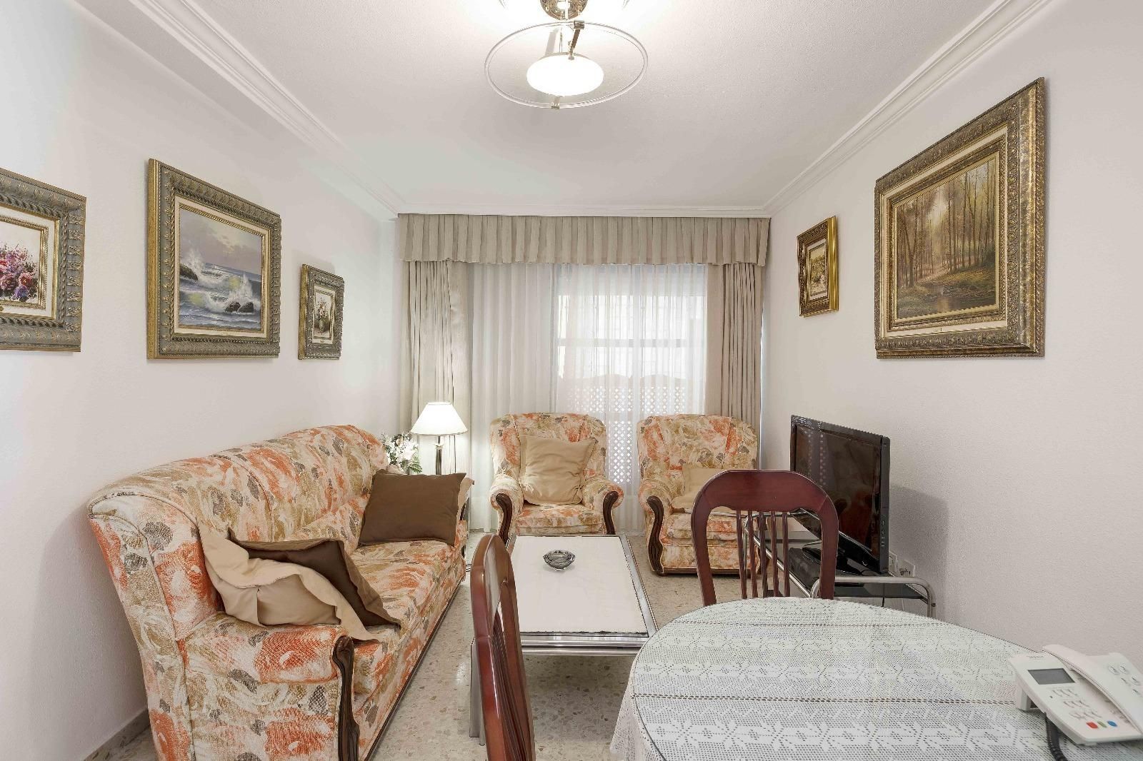 Living room of House or chalet for sale in  Sevilla Capital  with Balcony