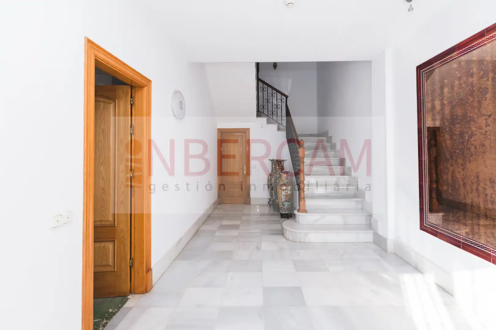 Einfamilien-Reihenhaus zum Verkauf in El Ejido mit Privatgarten, Terrasse und Balkon