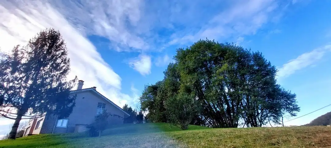 Außenansicht von Haus oder Chalet zum Verkauf in Camargo mit Heizung