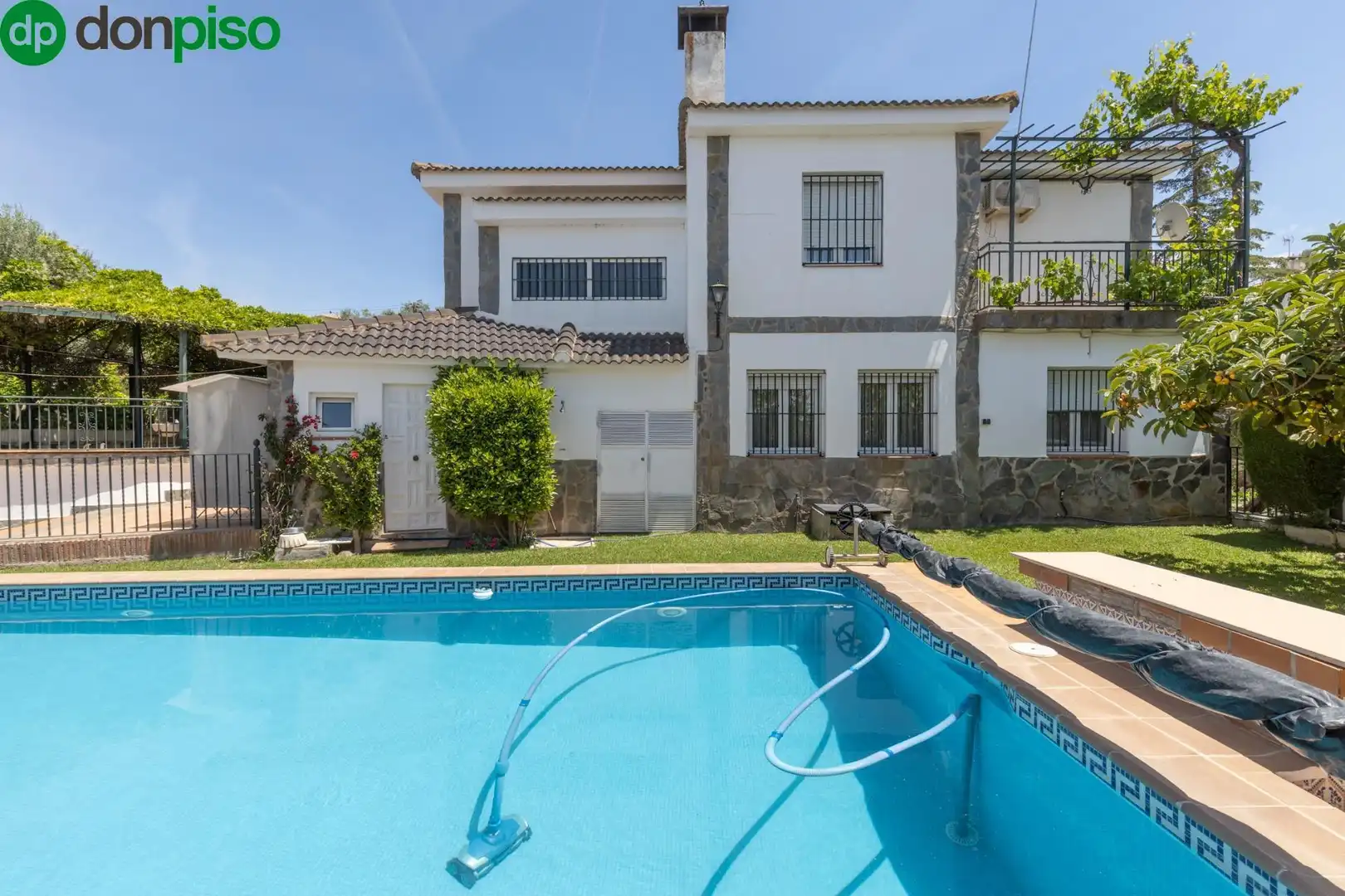Villa mit Terrasse zum Verkauf in Calle Calle Borgoña
