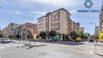 Vista exterior de Pis en venda en  Granada Capital amb Aire condicionat i Terrassa