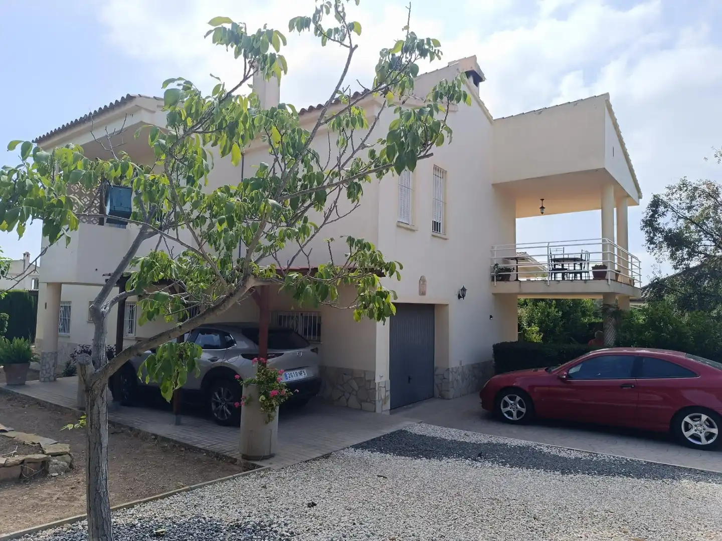 Vista exterior de Casa o xalet en venda en La Nucia amb Jardí privat i Piscina comunitària