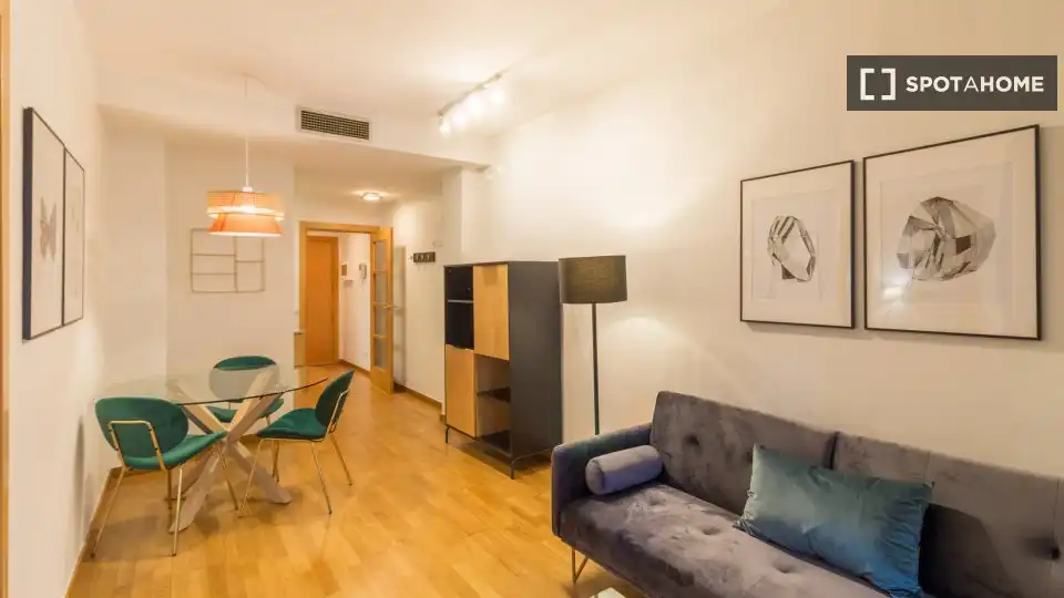 Appartamento con terrazza in affitto a Eixample, imagen 10